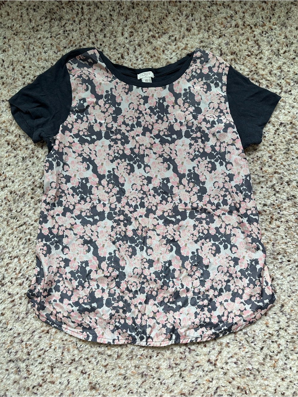 Jcrew Floral Front Black Sleeve Tee - Pink & Black in size XS